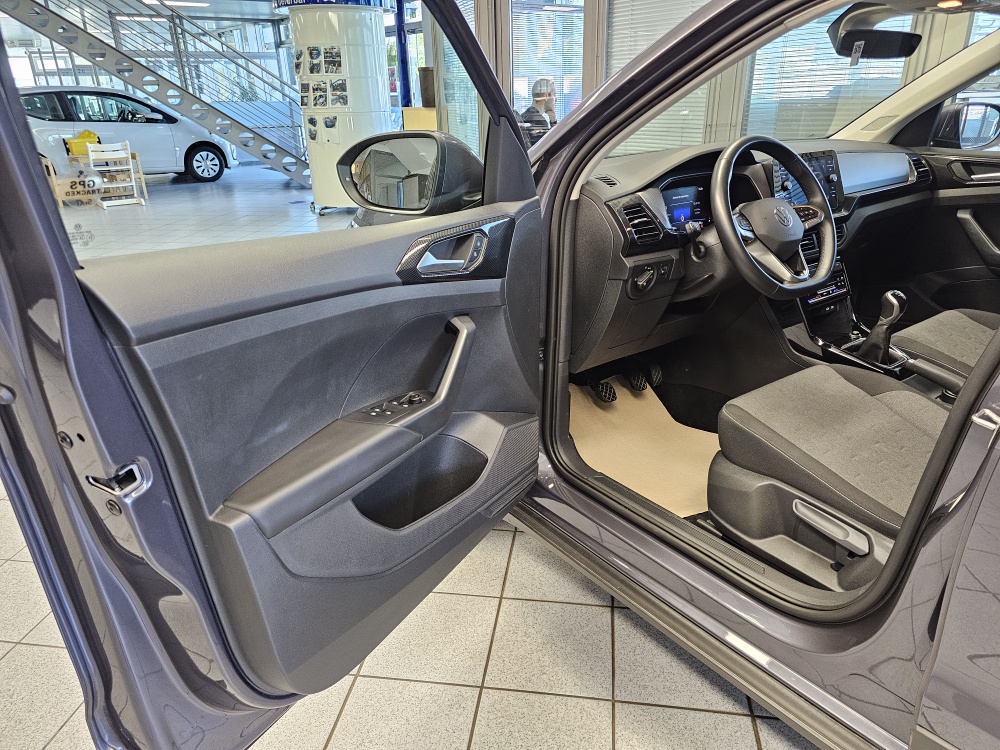 VW T-Cross  bei Hoffmann Automobile in Wolfsburg kaufen und sofort mitnehmen - Bild 23