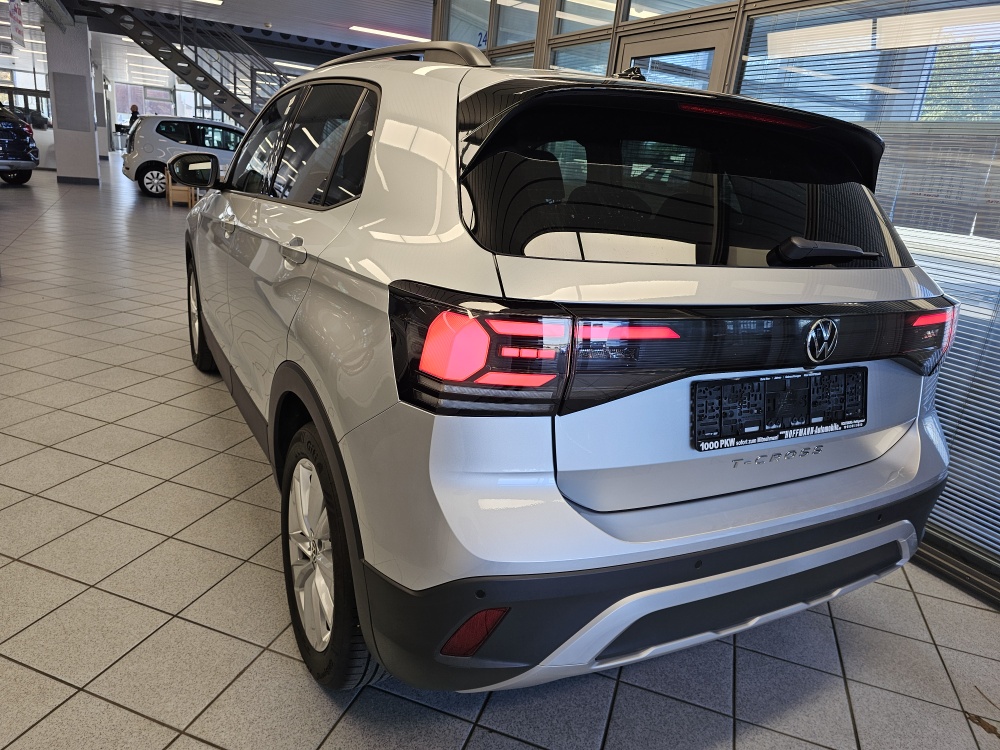 VW T-Cross  bei Hoffmann Automobile in Wolfsburg kaufen und sofort mitnehmen - Bild 3
