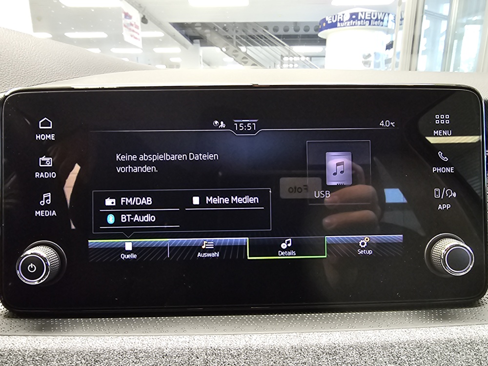 Skoda Scala  bei Hoffmann Automobile in Wolfsburg kaufen und sofort mitnehmen - Bild 14