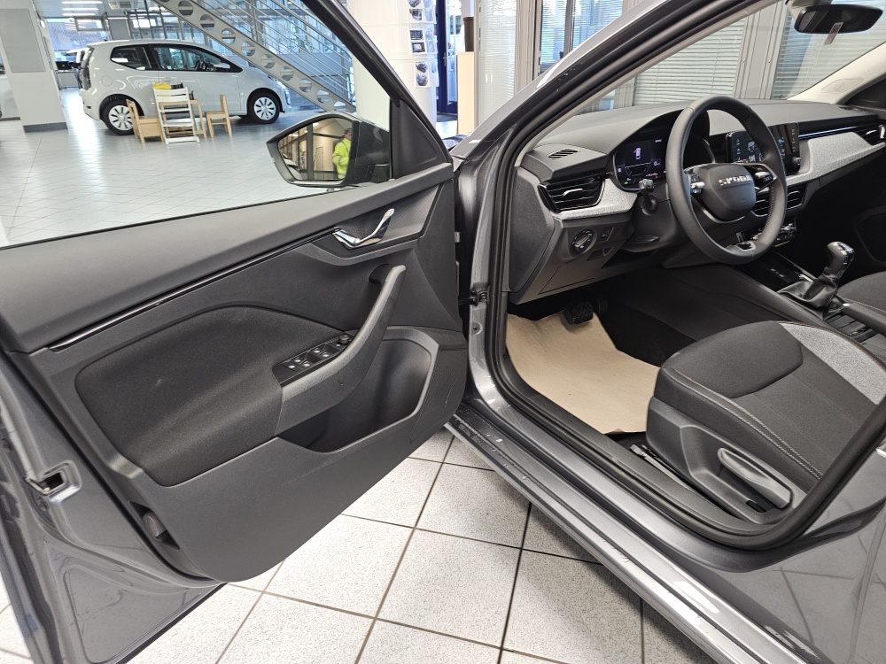 Skoda Scala  bei Hoffmann Automobile in Wolfsburg kaufen und sofort mitnehmen - Bild 24