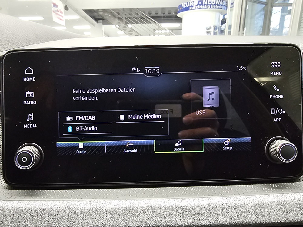 Skoda Scala  bei Hoffmann Automobile in Wolfsburg kaufen und sofort mitnehmen - Bild 14