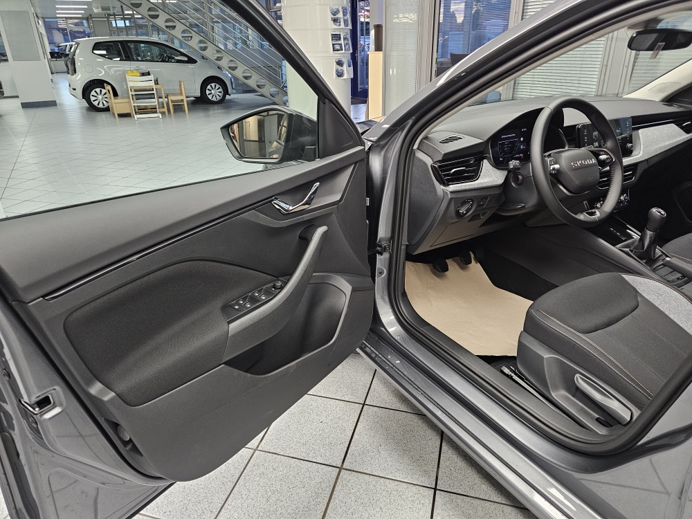 Skoda Scala  bei Hoffmann Automobile in Wolfsburg kaufen und sofort mitnehmen - Bild 24