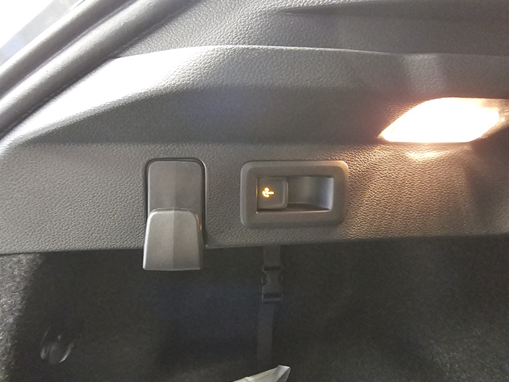 Skoda Scala  bei Hoffmann Automobile in Wolfsburg kaufen und sofort mitnehmen - Bild 3