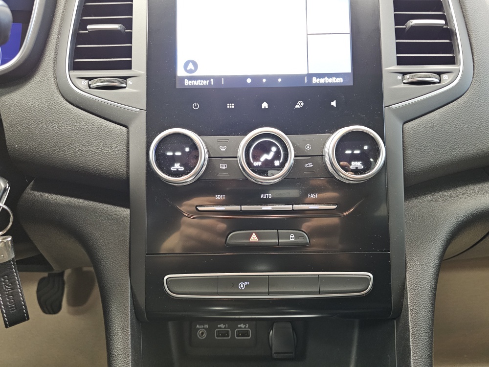 Renault Megane  bei Hoffmann Automobile in Wolfsburg kaufen und sofort mitnehmen - Bild 10