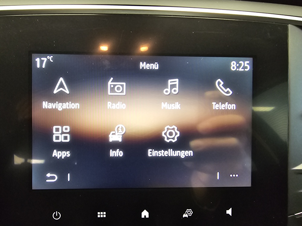 Renault Megane  bei Hoffmann Automobile in Wolfsburg kaufen und sofort mitnehmen - Bild 12