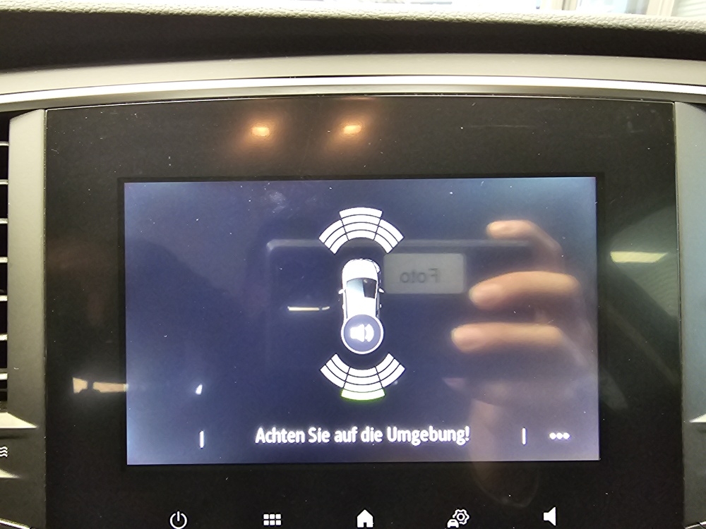 Renault Megane  bei Hoffmann Automobile in Wolfsburg kaufen und sofort mitnehmen - Bild 15