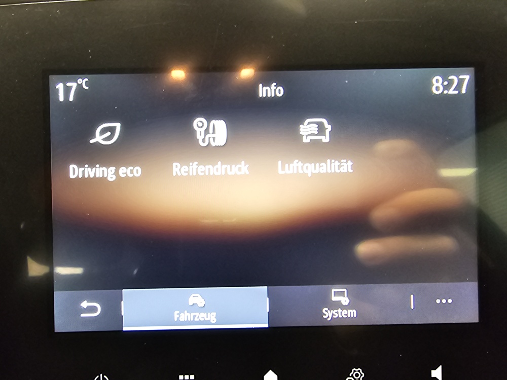 Renault Megane  bei Hoffmann Automobile in Wolfsburg kaufen und sofort mitnehmen - Bild 16