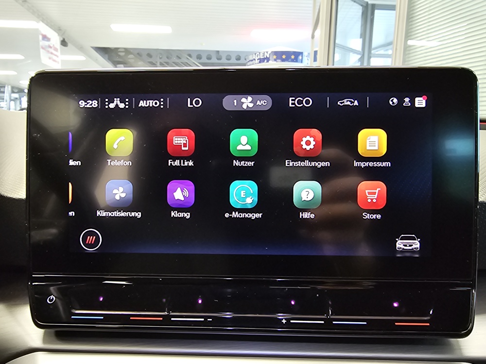 Seat Leon Sportstourer  ST  bei Hoffmann Automobile in Wolfsburg kaufen und sofort mitnehmen - Bild 11