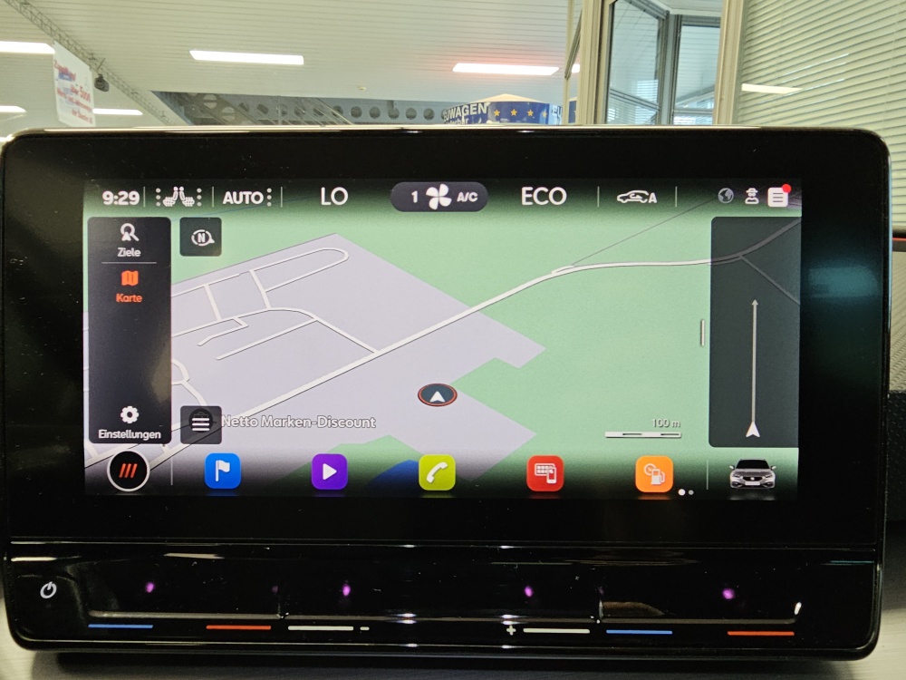 Seat Leon Sportstourer  ST  bei Hoffmann Automobile in Wolfsburg kaufen und sofort mitnehmen - Bild 12