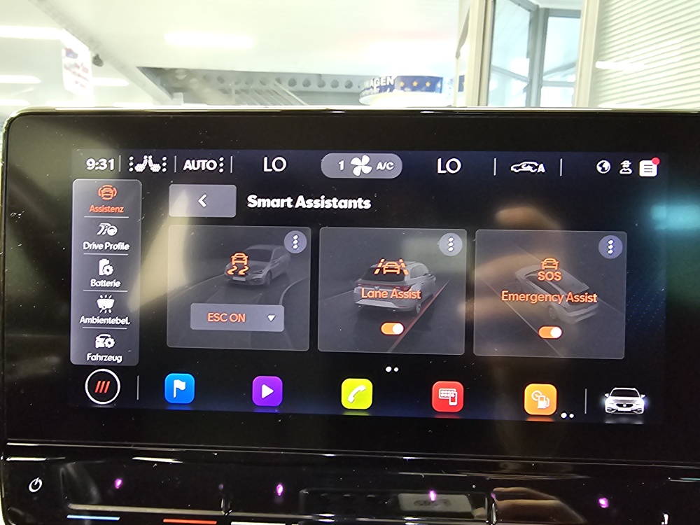 Seat Leon Sportstourer  ST  bei Hoffmann Automobile in Wolfsburg kaufen und sofort mitnehmen - Bild 17