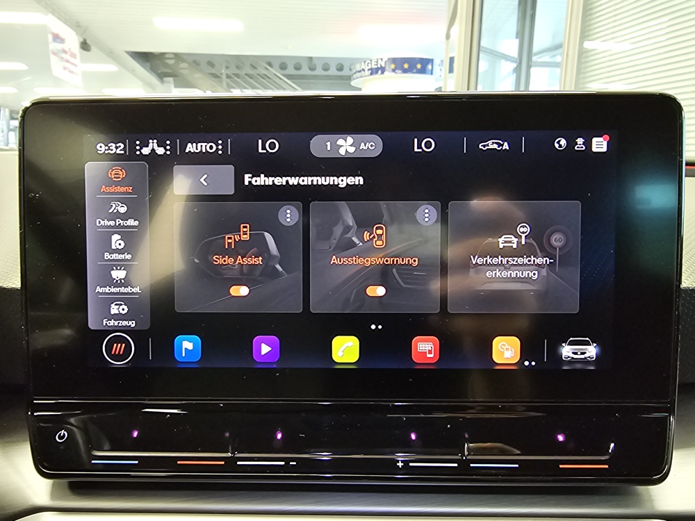 Seat Leon Sportstourer  ST  bei Hoffmann Automobile in Wolfsburg kaufen und sofort mitnehmen - Bild 18