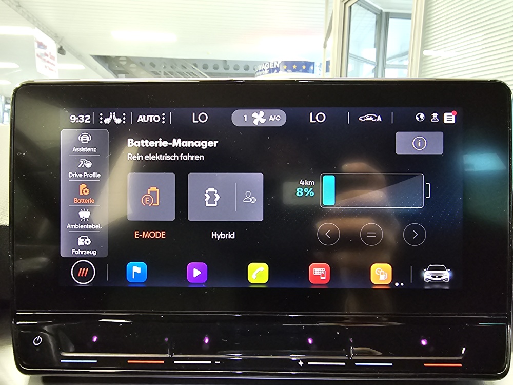 Seat Leon Sportstourer  ST  bei Hoffmann Automobile in Wolfsburg kaufen und sofort mitnehmen - Bild 22