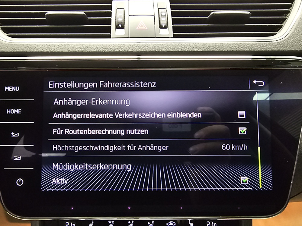 Skoda Superb Combi  bei Hoffmann Automobile in Wolfsburg kaufen und sofort mitnehmen - Bild 19