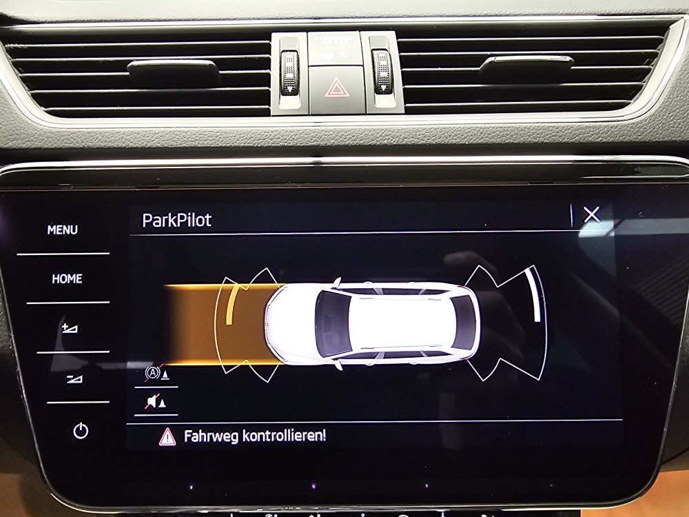 Skoda Superb Combi  bei Hoffmann Automobile in Wolfsburg kaufen und sofort mitnehmen - Bild 21