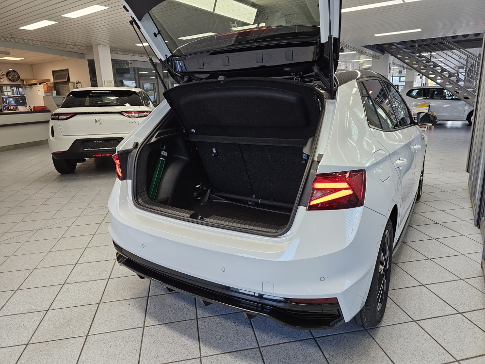 Skoda Fabia  bei Hoffmann Automobile in Wolfsburg kaufen und sofort mitnehmen - Bild 2