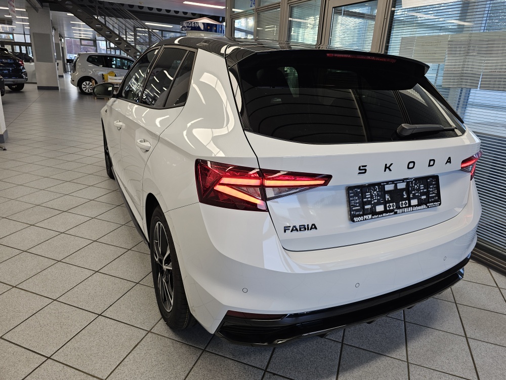 Skoda Fabia  bei Hoffmann Automobile in Wolfsburg kaufen und sofort mitnehmen - Bild 3