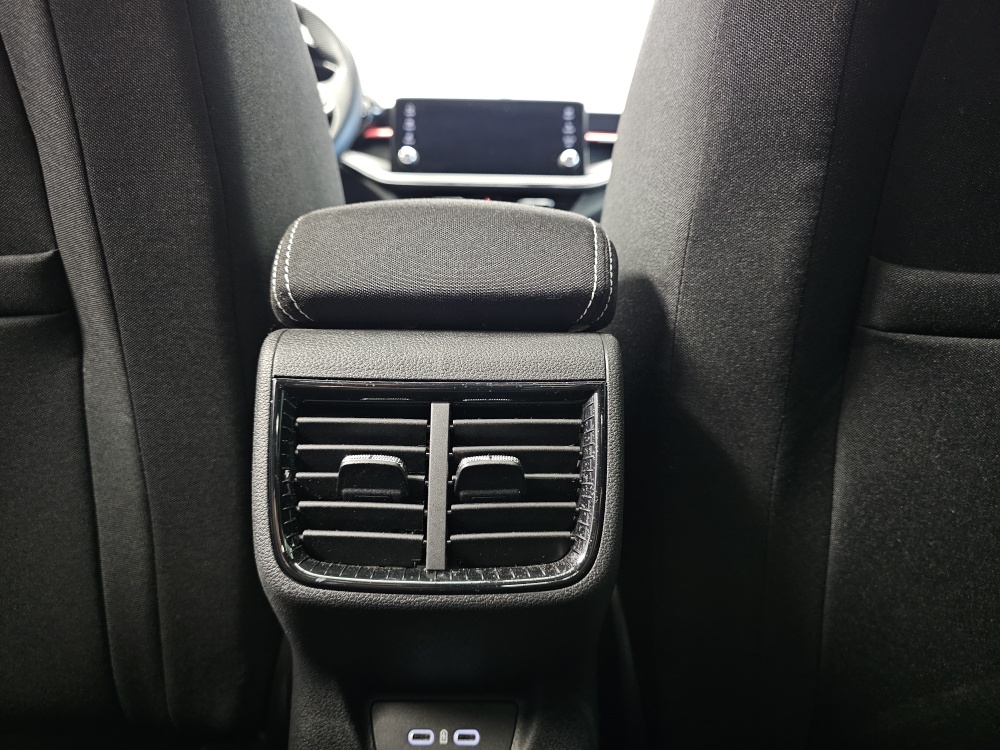 Skoda Fabia  bei Hoffmann Automobile in Wolfsburg kaufen und sofort mitnehmen - Bild 6