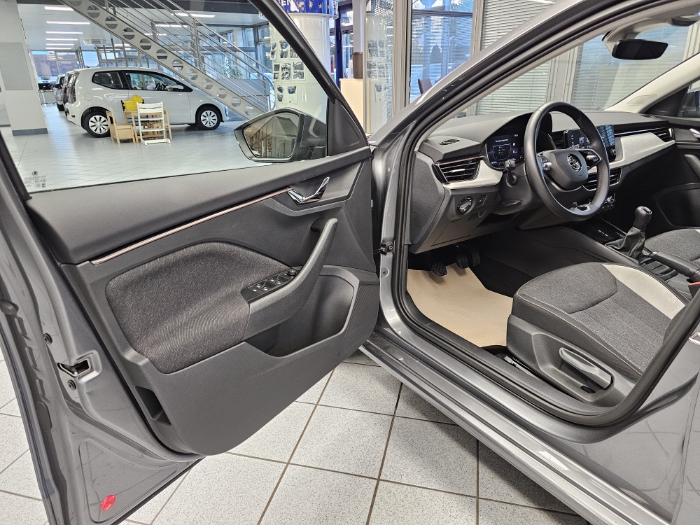 Skoda Scala  bei Hoffmann Automobile in Wolfsburg kaufen und sofort mitnehmen - Bild 23