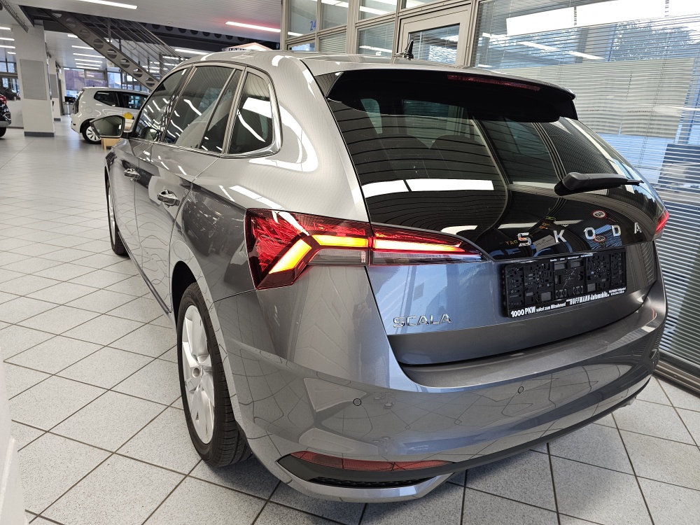 Skoda Scala  bei Hoffmann Automobile in Wolfsburg kaufen und sofort mitnehmen - Bild 3