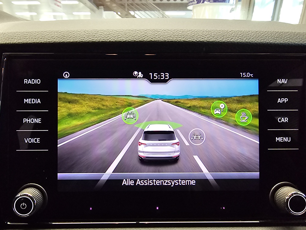 Skoda Karoq  bei Hoffmann Automobile in Wolfsburg kaufen und sofort mitnehmen - Bild 12