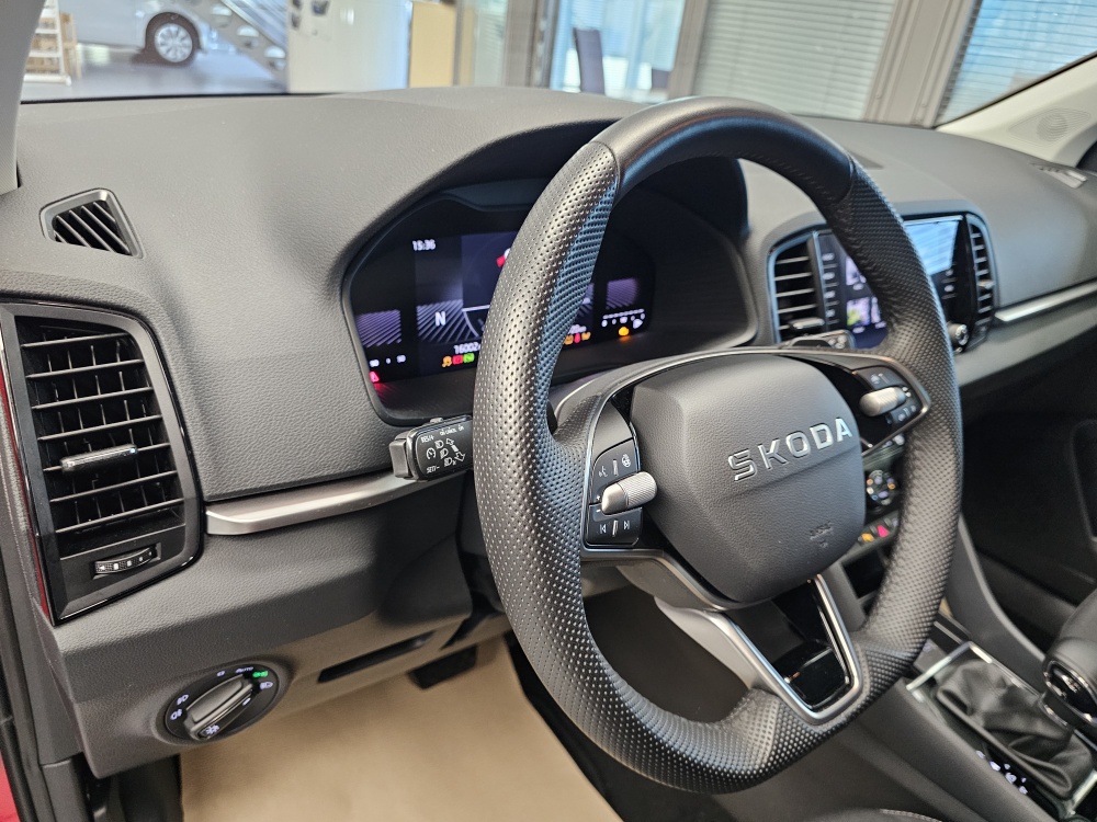 Skoda Karoq  bei Hoffmann Automobile in Wolfsburg kaufen und sofort mitnehmen - Bild 20