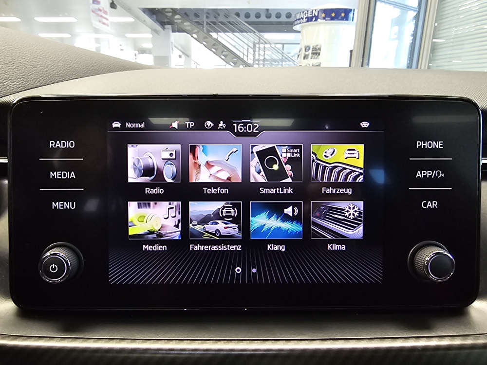 Skoda Scala  bei Hoffmann Automobile in Wolfsburg kaufen und sofort mitnehmen - Bild 12