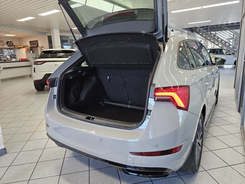 Skoda Scala  bei Hoffmann Automobile in Wolfsburg kaufen und sofort mitnehmen - Bild 2