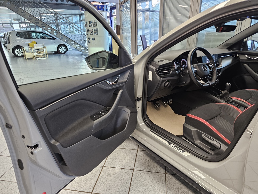 Skoda Scala  bei Hoffmann Automobile in Wolfsburg kaufen und sofort mitnehmen - Bild 26