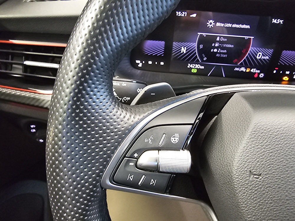 Skoda Scala  bei Hoffmann Automobile in Wolfsburg kaufen und sofort mitnehmen - Bild 21