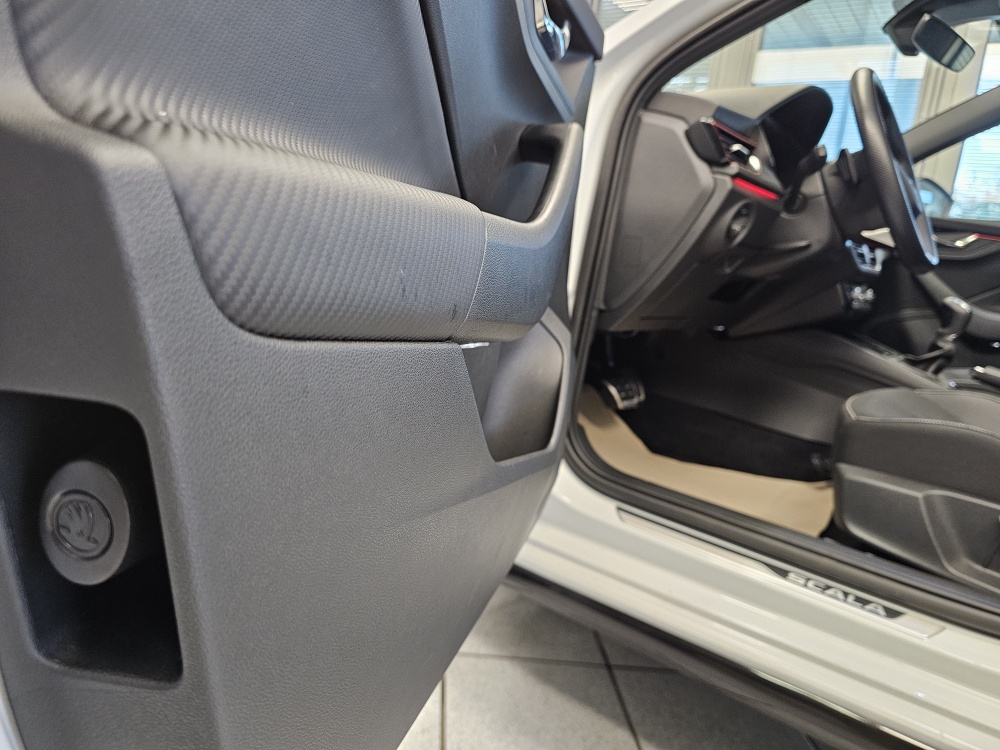 Skoda Scala  bei Hoffmann Automobile in Wolfsburg kaufen und sofort mitnehmen - Bild 27