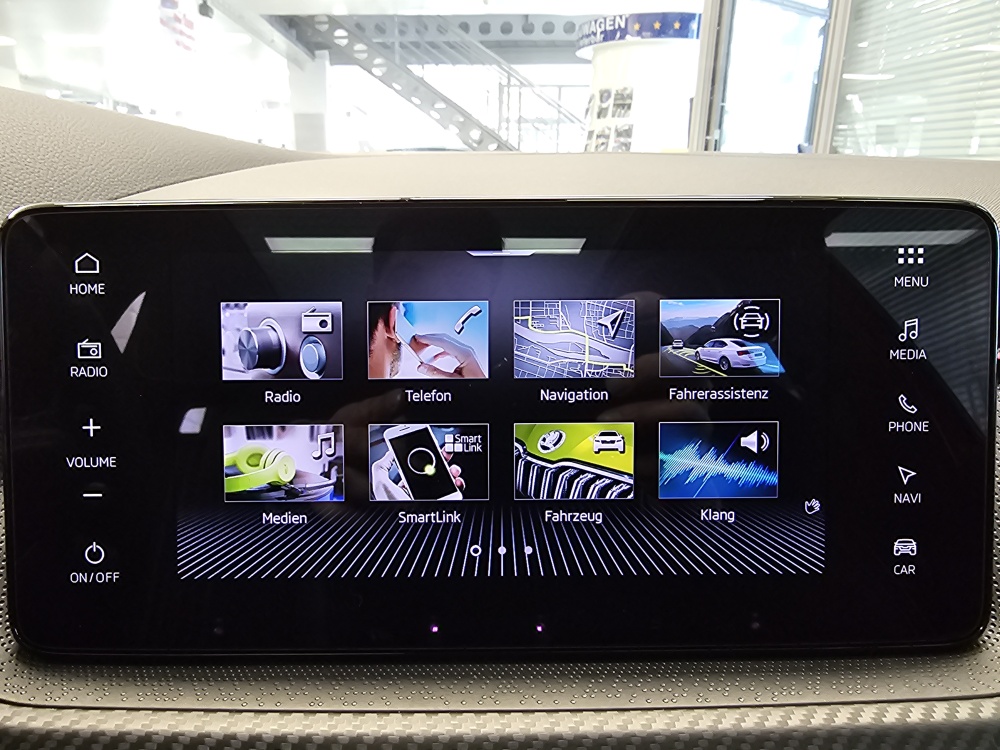 Skoda Scala  bei Hoffmann Automobile in Wolfsburg kaufen und sofort mitnehmen - Bild 12