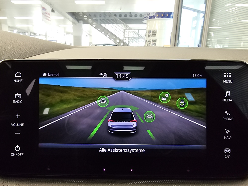 Skoda Scala  bei Hoffmann Automobile in Wolfsburg kaufen und sofort mitnehmen - Bild 16