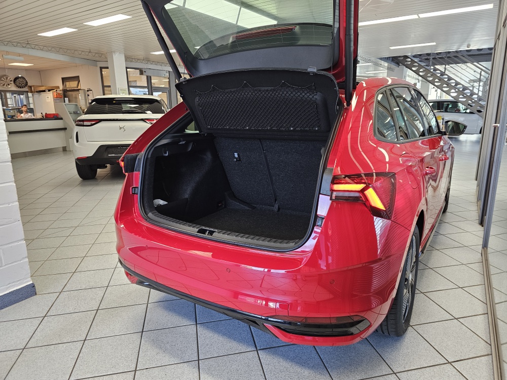 Skoda Scala  bei Hoffmann Automobile in Wolfsburg kaufen und sofort mitnehmen - Bild 2