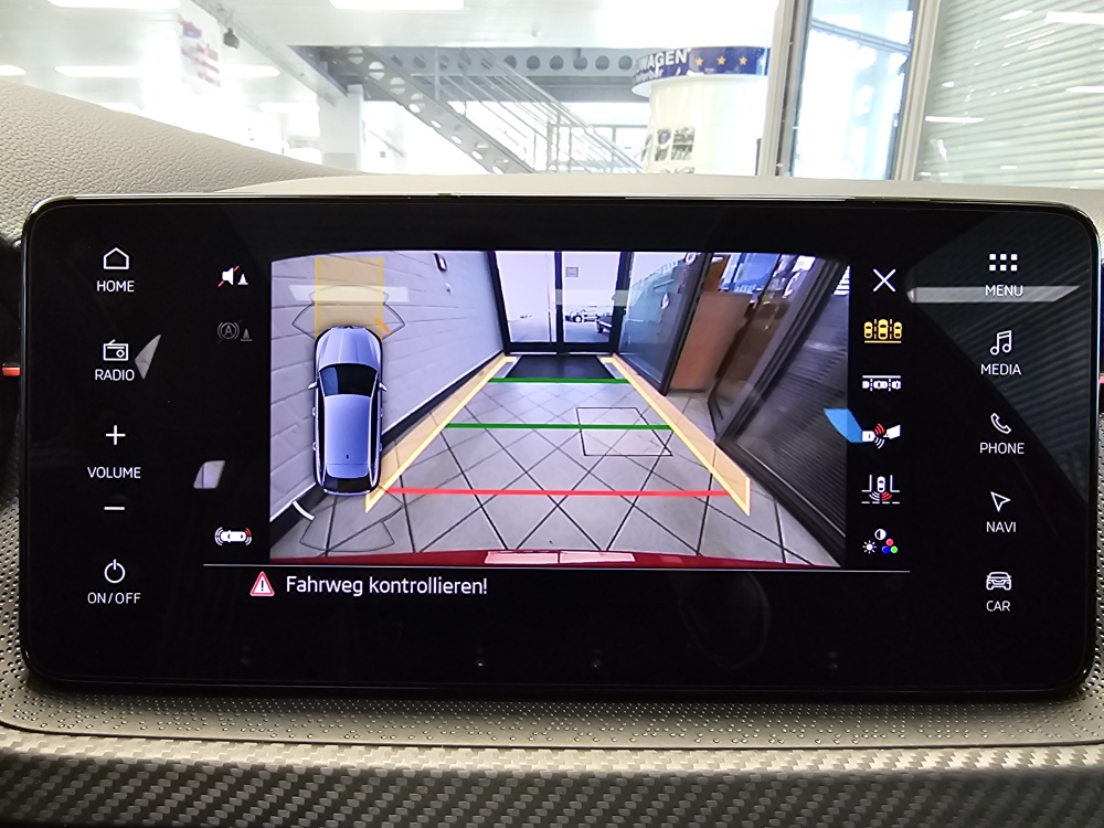 Skoda Scala  bei Hoffmann Automobile in Wolfsburg kaufen und sofort mitnehmen - Bild 20