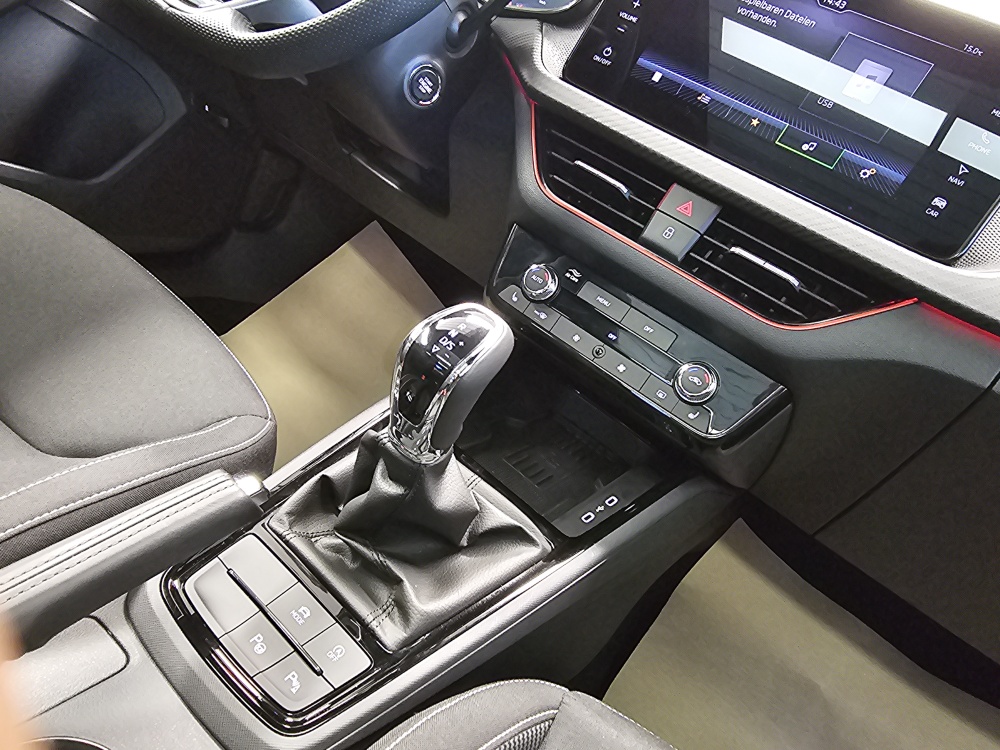 Skoda Scala  bei Hoffmann Automobile in Wolfsburg kaufen und sofort mitnehmen - Bild 9