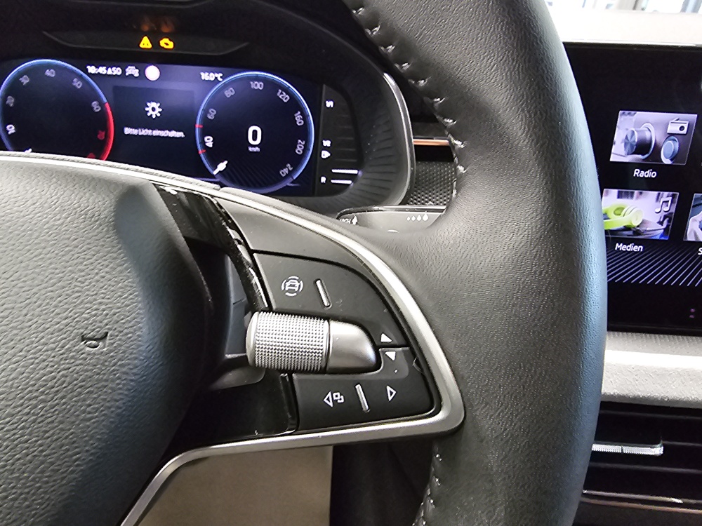 Skoda Scala  bei Hoffmann Automobile in Wolfsburg kaufen und sofort mitnehmen - Bild 21