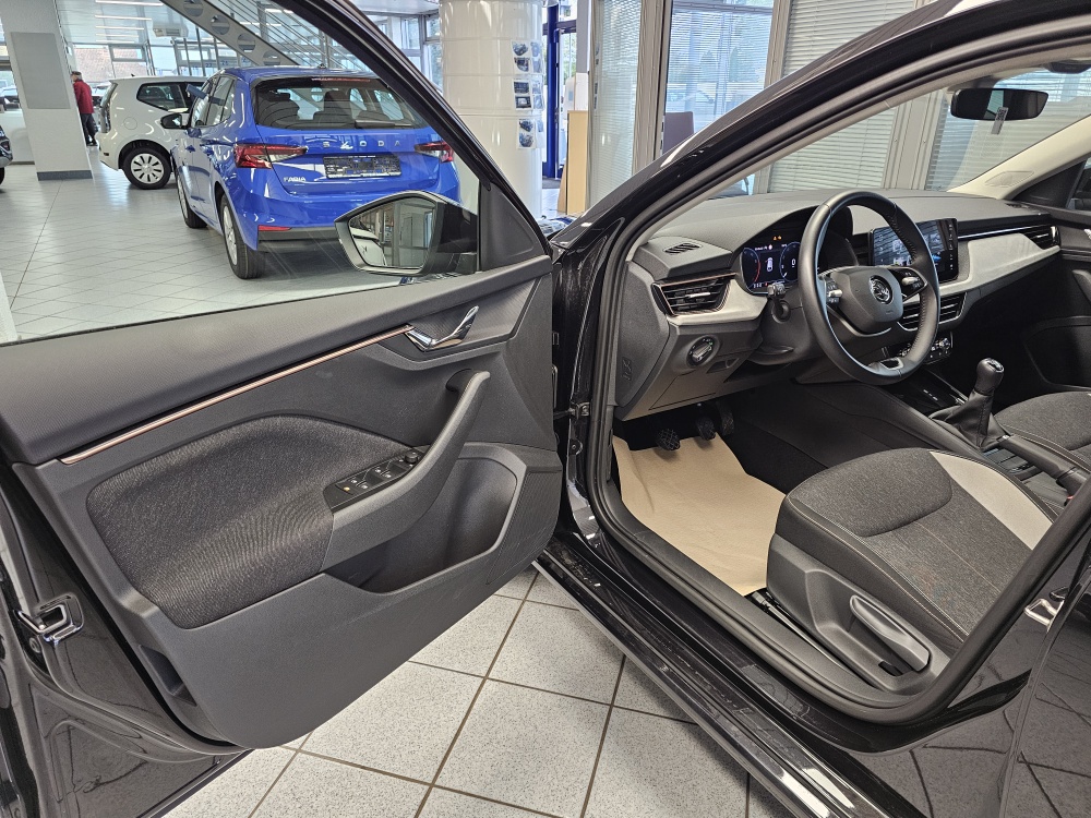 Skoda Scala  bei Hoffmann Automobile in Wolfsburg kaufen und sofort mitnehmen - Bild 27
