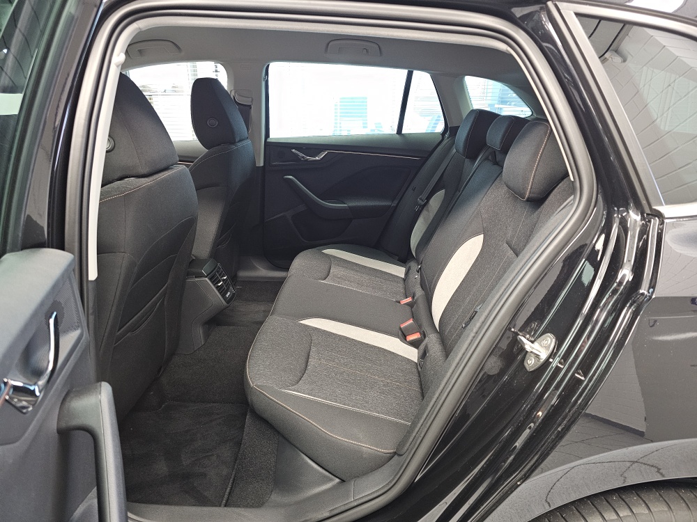 Skoda Scala  bei Hoffmann Automobile in Wolfsburg kaufen und sofort mitnehmen - Bild 6