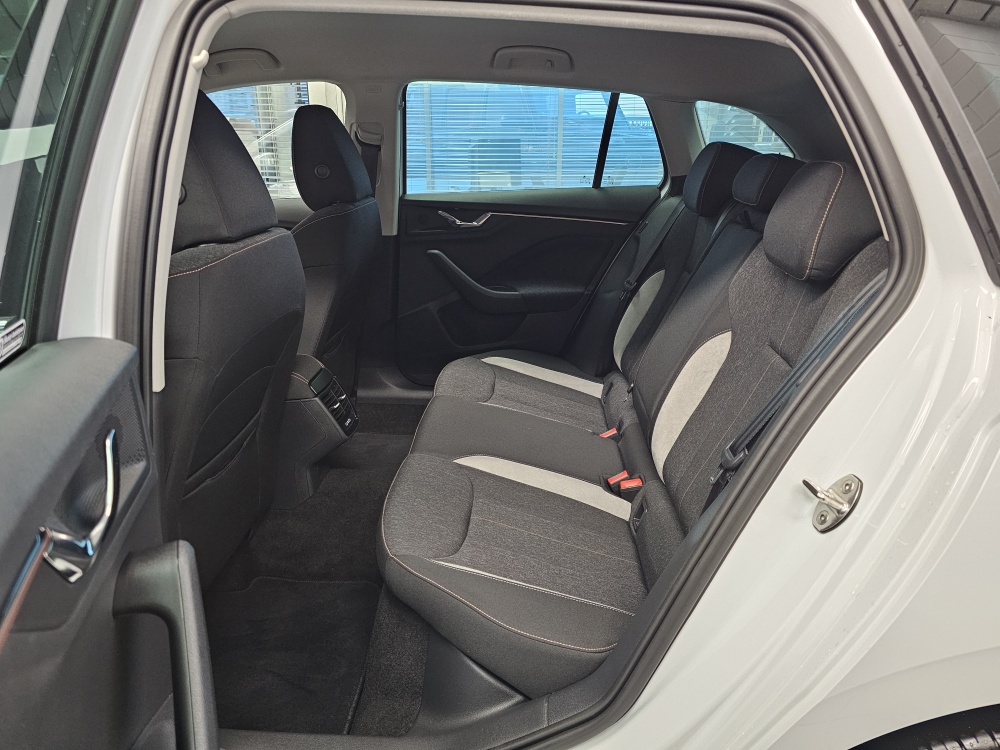 Skoda Scala  bei Hoffmann Automobile in Wolfsburg kaufen und sofort mitnehmen - Bild 5