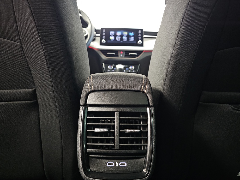 Skoda Scala  bei Hoffmann Automobile in Wolfsburg kaufen und sofort mitnehmen - Bild 6