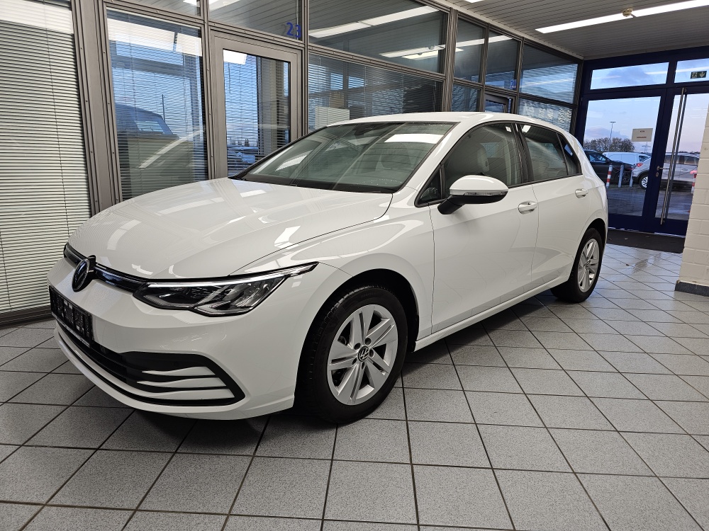 VW Golf Life für nur 17.850,- € bei Hoffmann Automobile in Wolfsburg kaufen und sofort mitnehmen