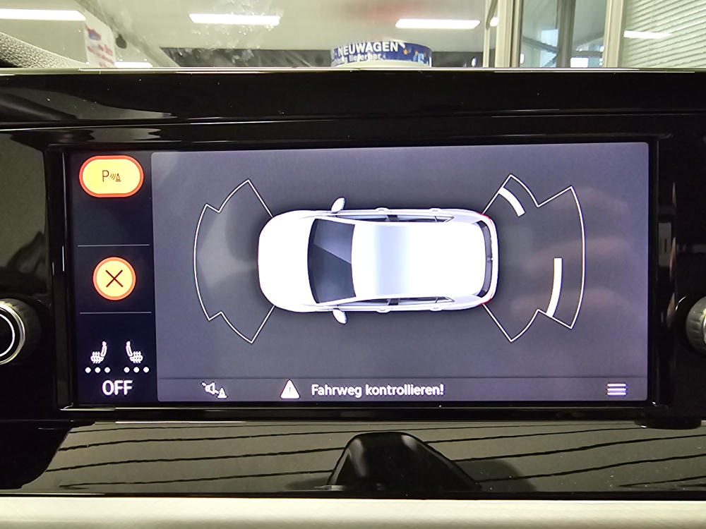VW Golf  bei Hoffmann Automobile in Wolfsburg kaufen und sofort mitnehmen - Bild 15