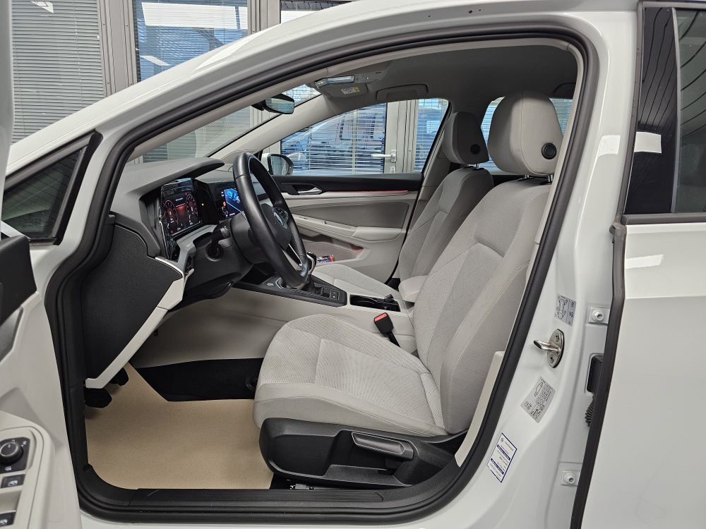 VW Golf  bei Hoffmann Automobile in Wolfsburg kaufen und sofort mitnehmen - Bild 21