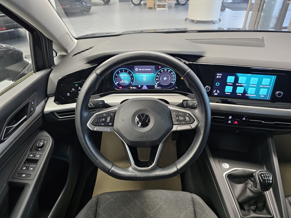 VW Golf  bei Hoffmann Automobile in Wolfsburg kaufen und sofort mitnehmen - Bild 19
