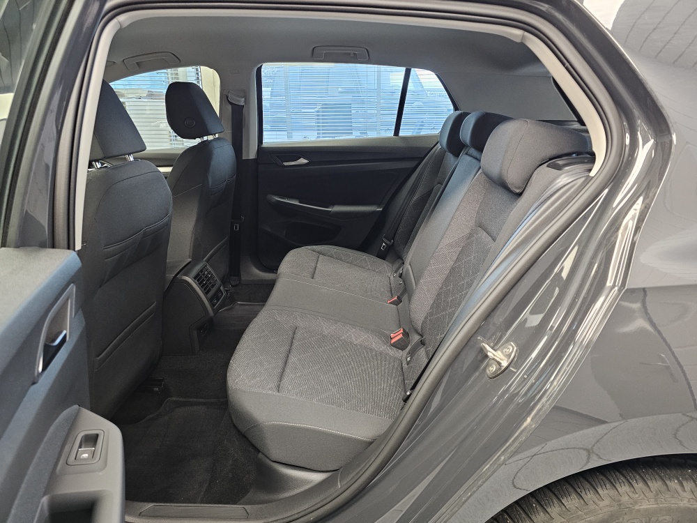 VW Golf  bei Hoffmann Automobile in Wolfsburg kaufen und sofort mitnehmen - Bild 4