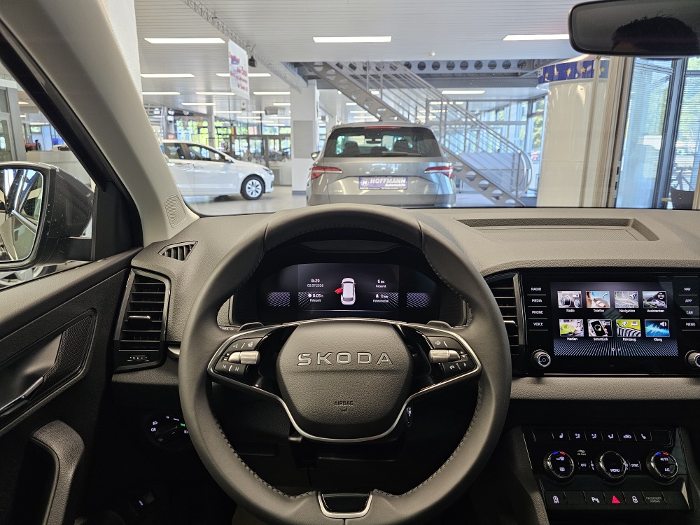 Skoda Karoq bei Hoffmann Automobile in Wolfsburg kaufen und sofort mitnehmen - Bild 21