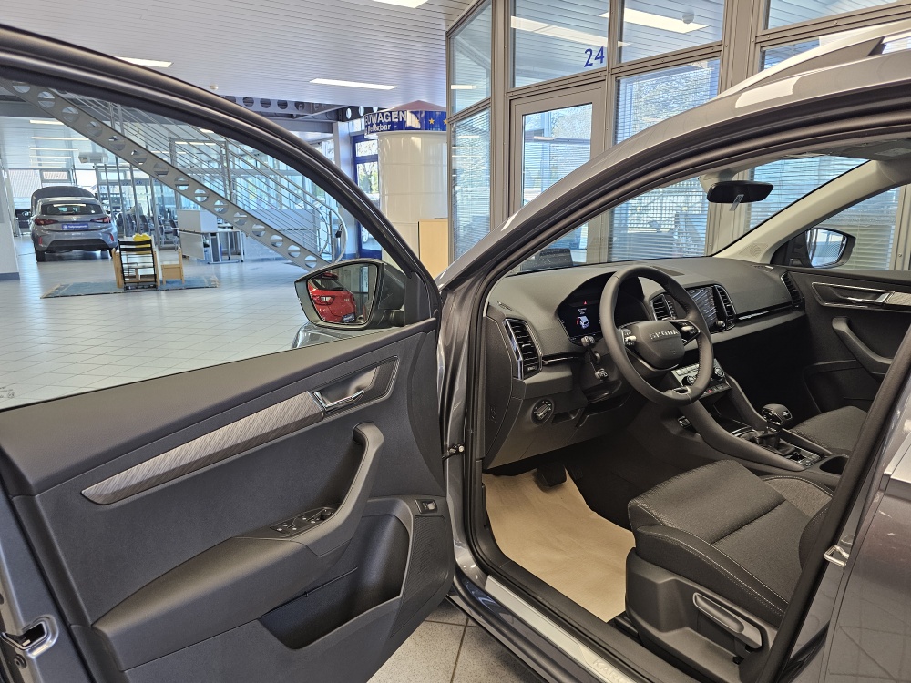 Skoda Karoq bei Hoffmann Automobile in Wolfsburg kaufen und sofort mitnehmen - Bild 28