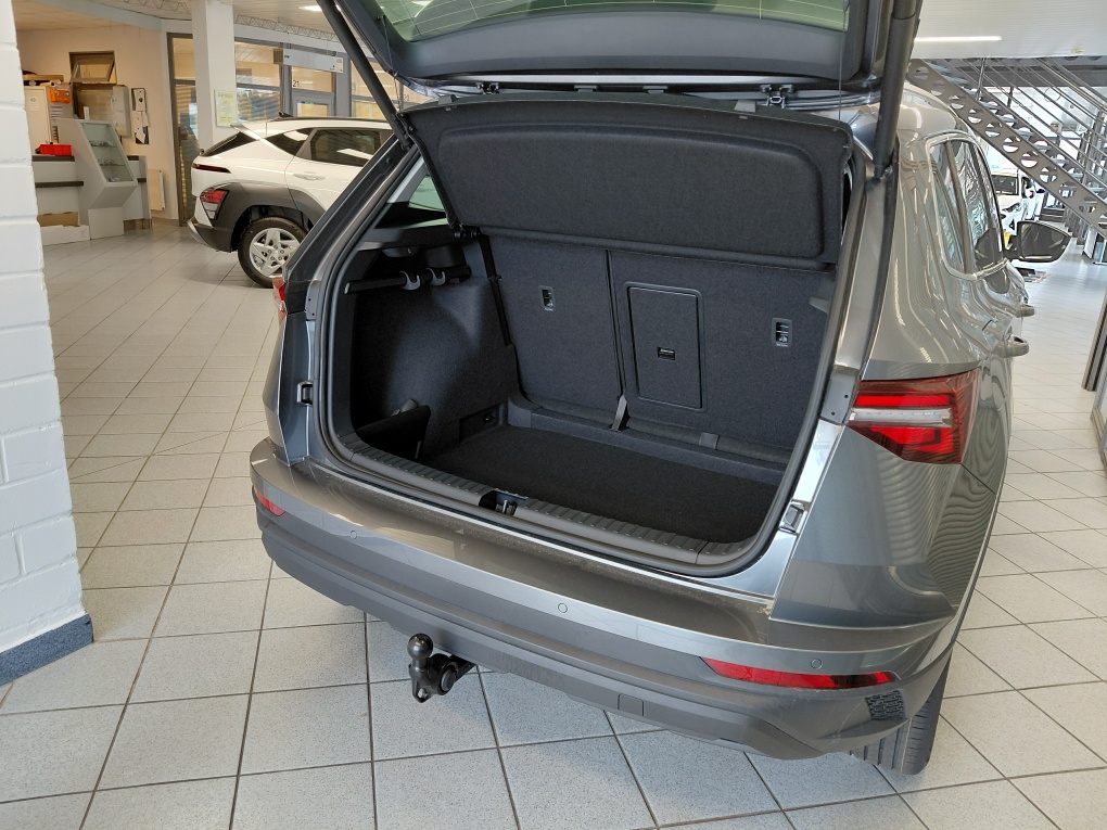 Skoda Karoq bei Hoffmann Automobile in Wolfsburg kaufen und sofort mitnehmen - Bild 2