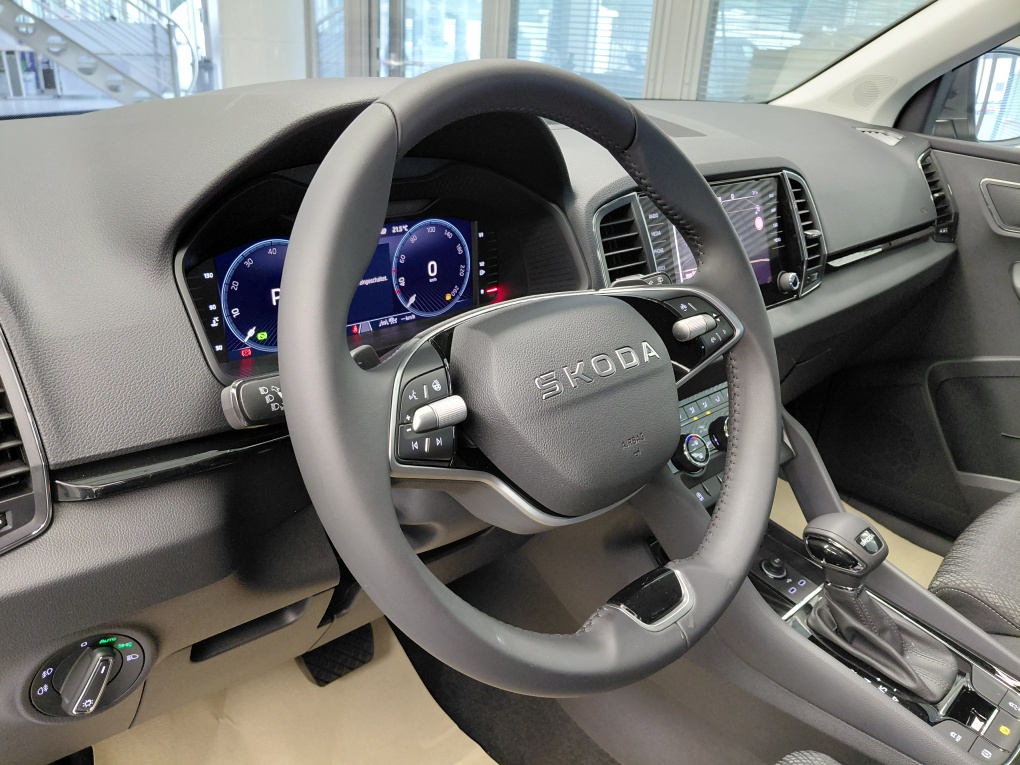 Skoda Karoq bei Hoffmann Automobile in Wolfsburg kaufen und sofort mitnehmen - Bild 21