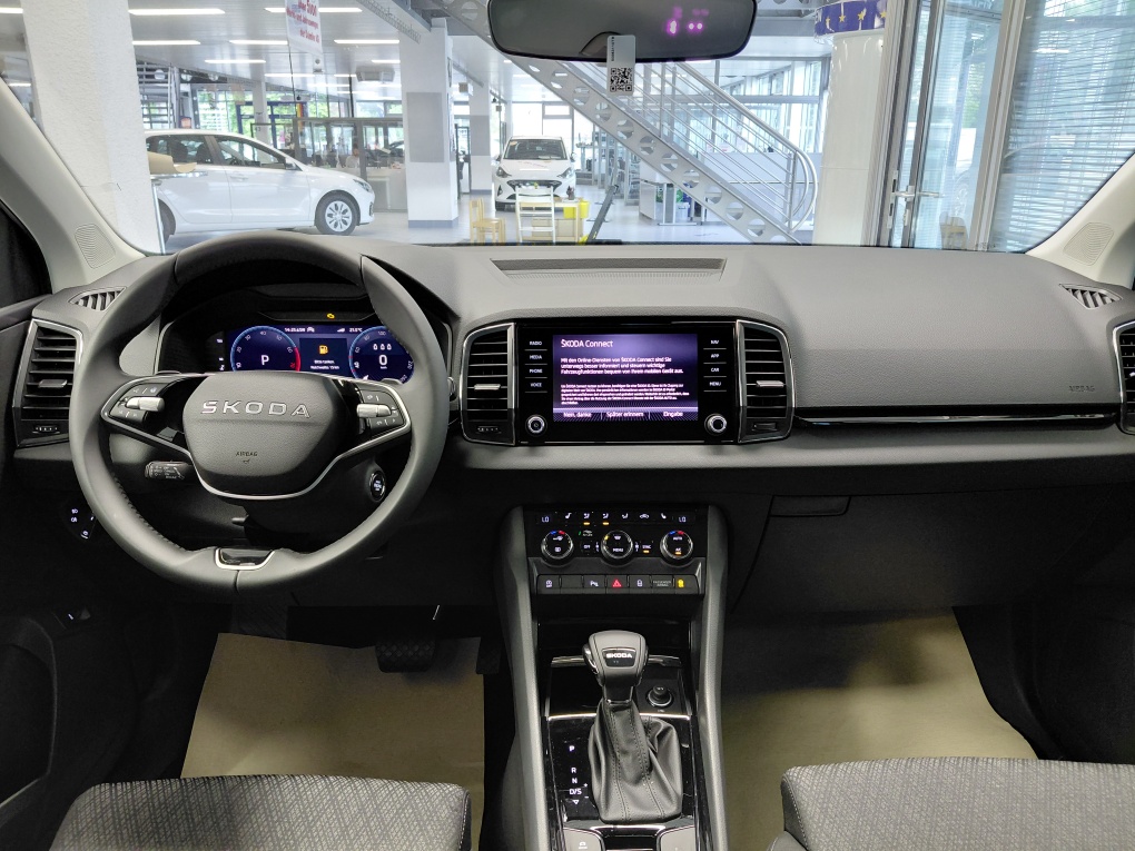 Skoda Karoq bei Hoffmann Automobile in Wolfsburg kaufen und sofort mitnehmen - Bild 7